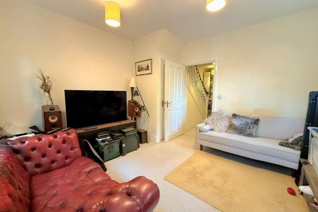 Property photo 3 of 8 Picture No. 02