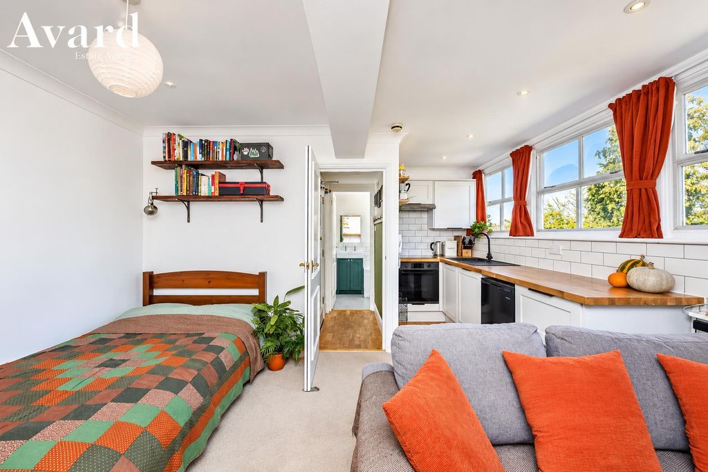 Property photo 2 of 10 701.Png