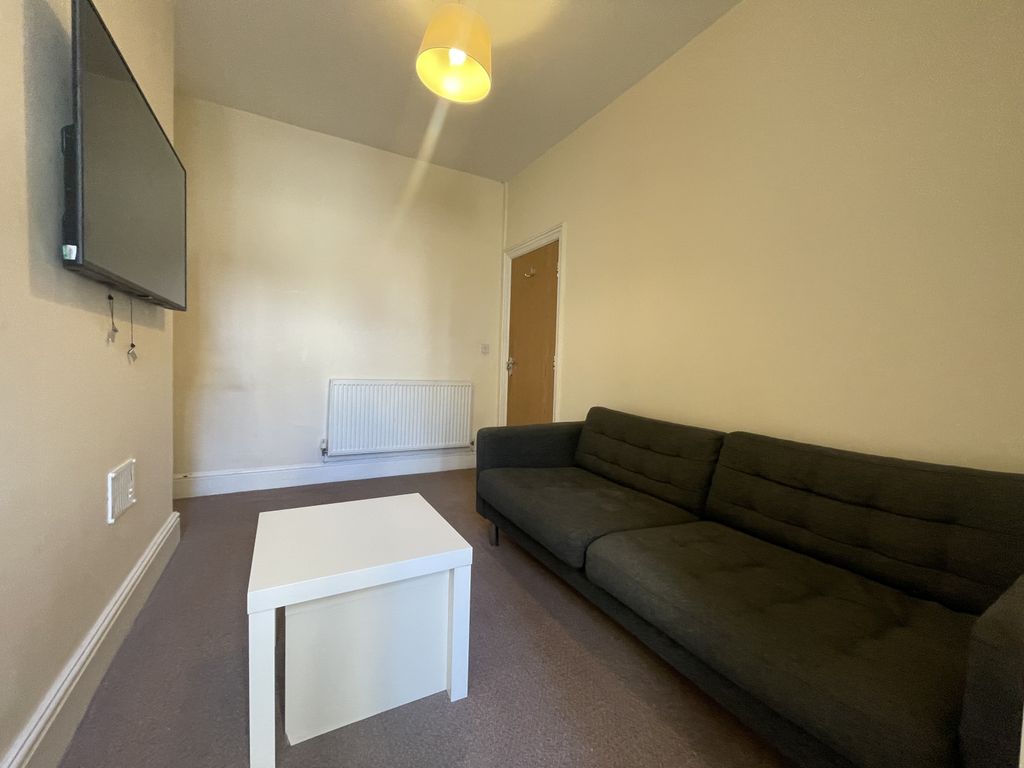 Property photo 2 of 15 Img_7874