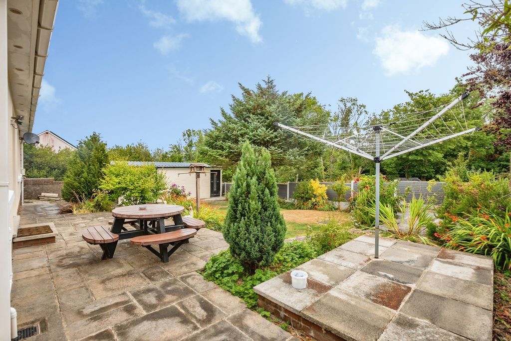 Property photo 2 of 24 Pbox-Img.Jpg