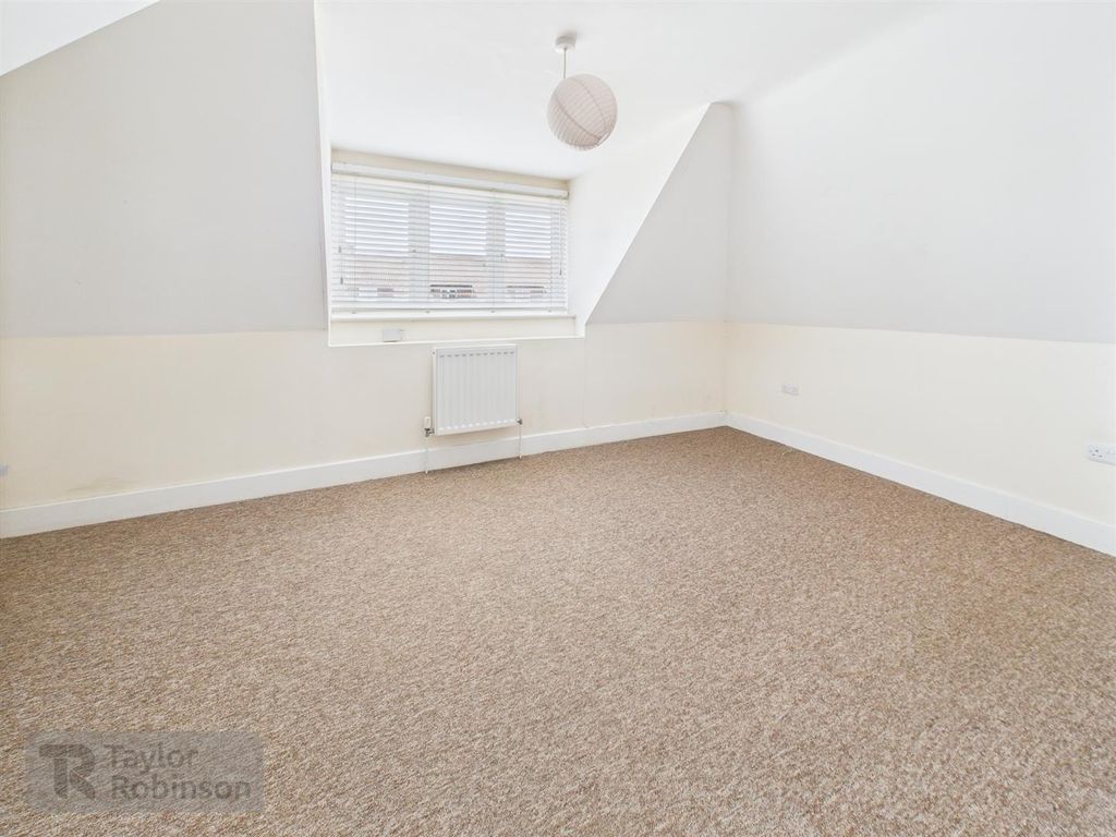 Property photo 3 of 11 Cam02600G0-Pr0517-Still001.Jpg