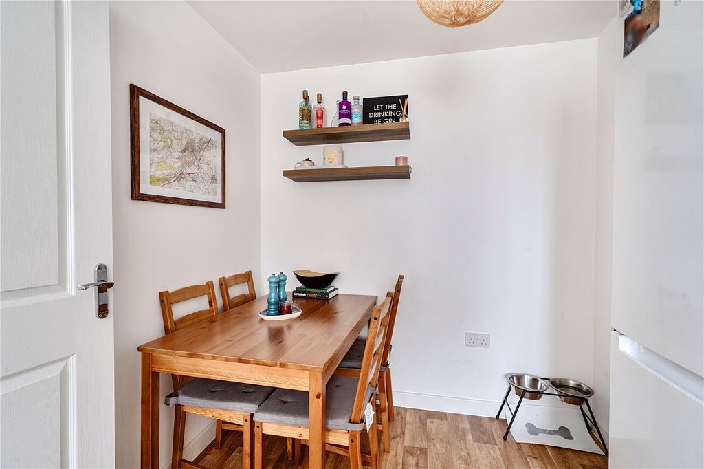 Property photo 3 of 11 Picture No. 35