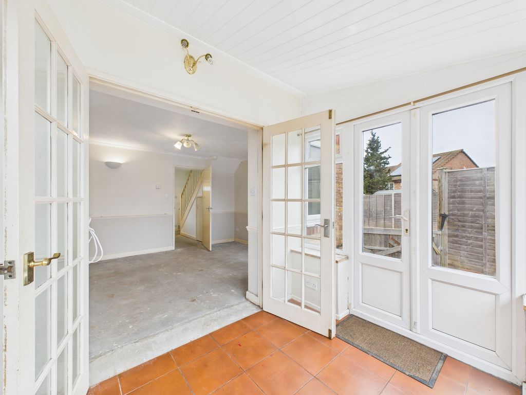 Property photo 3 of 17 Conservatory