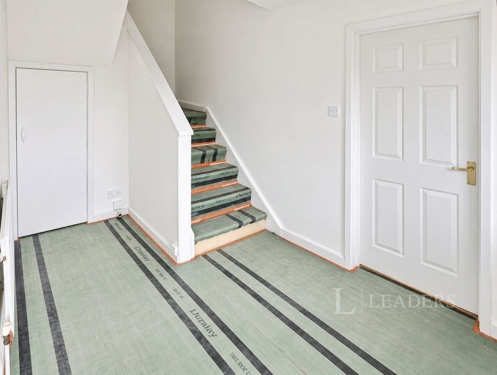 Property photo 3 of 13 Pbox-Img.Jpg