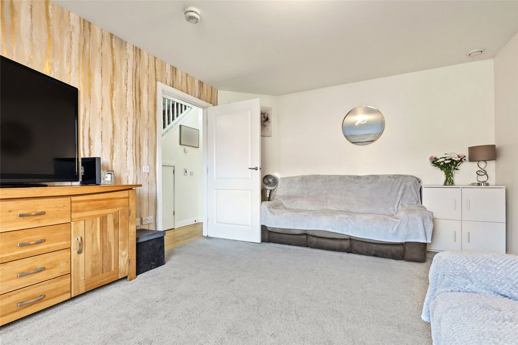 Property photo 3 of 36 Picture No. 27