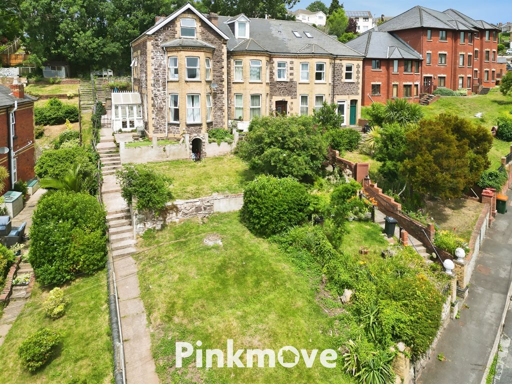 Property photo 1 of 27