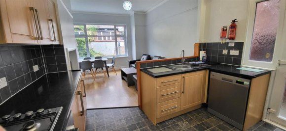 Property photo 2 of 19 1F39Ccba-Fc4D-45F4-8670-5A2DC6180F08.Jpeg