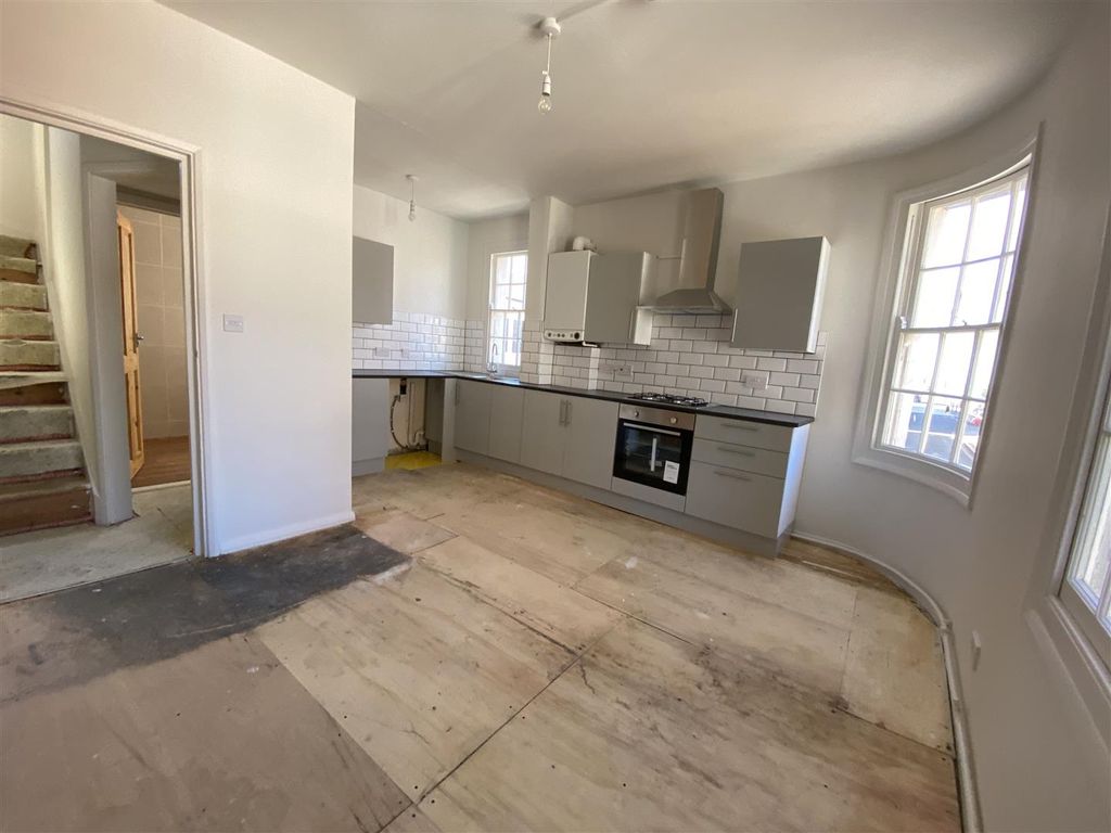 Property photo 2 of 6 Kitchen/Diner