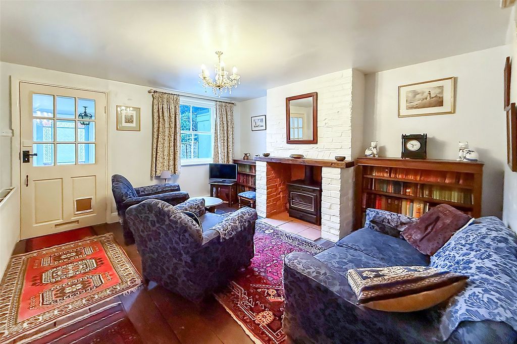 Property photo 2 of 24 Picture No. 12