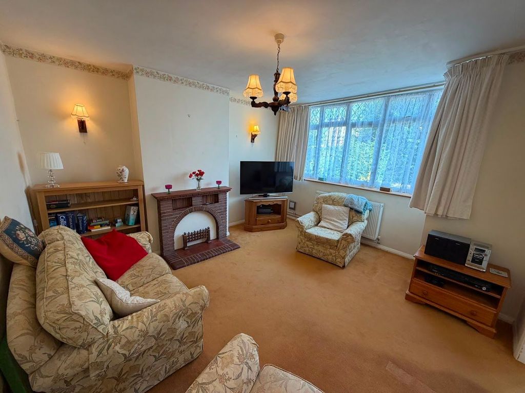 Property photo 2 of 16