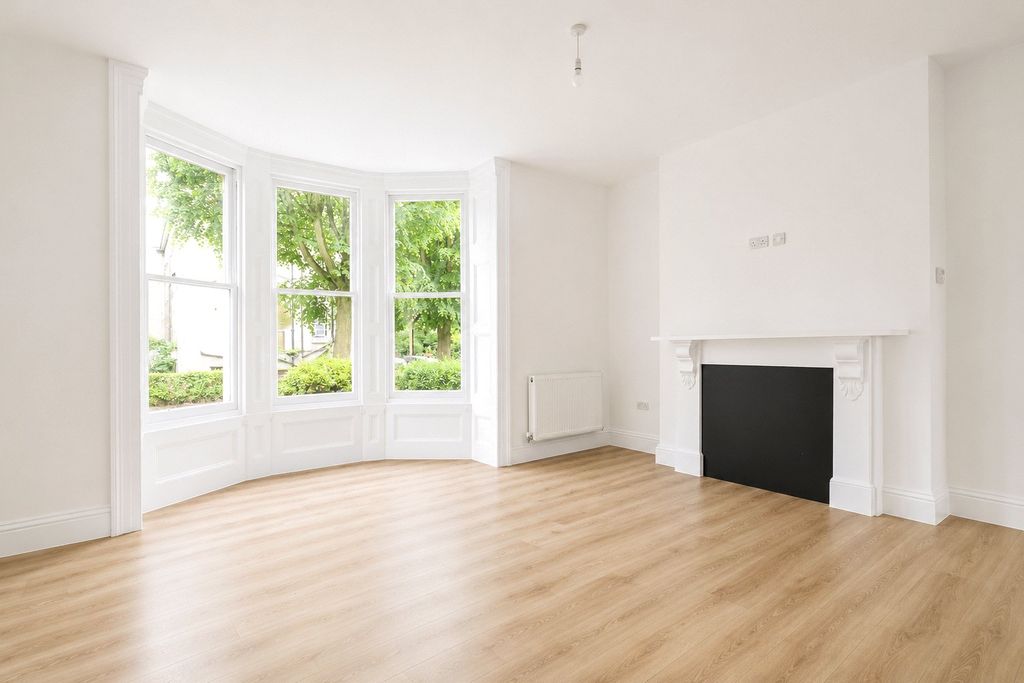 Property photo 3 of 10 Picture No. 40