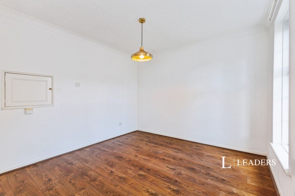 Property photo 3 of 15 Pbox-Img.Jpg