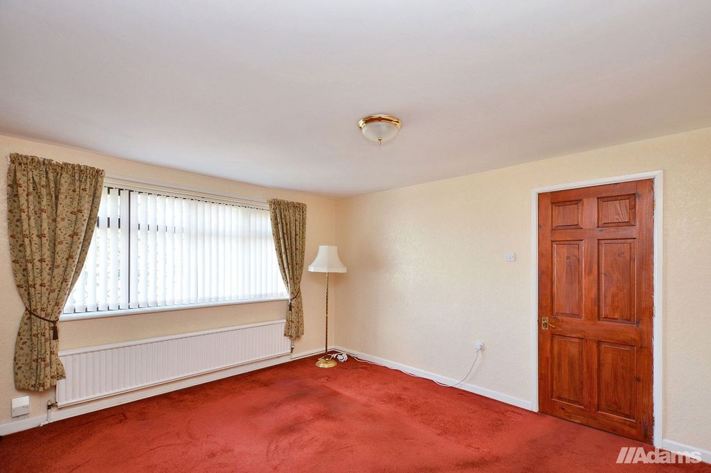 Property photo 3 of 28