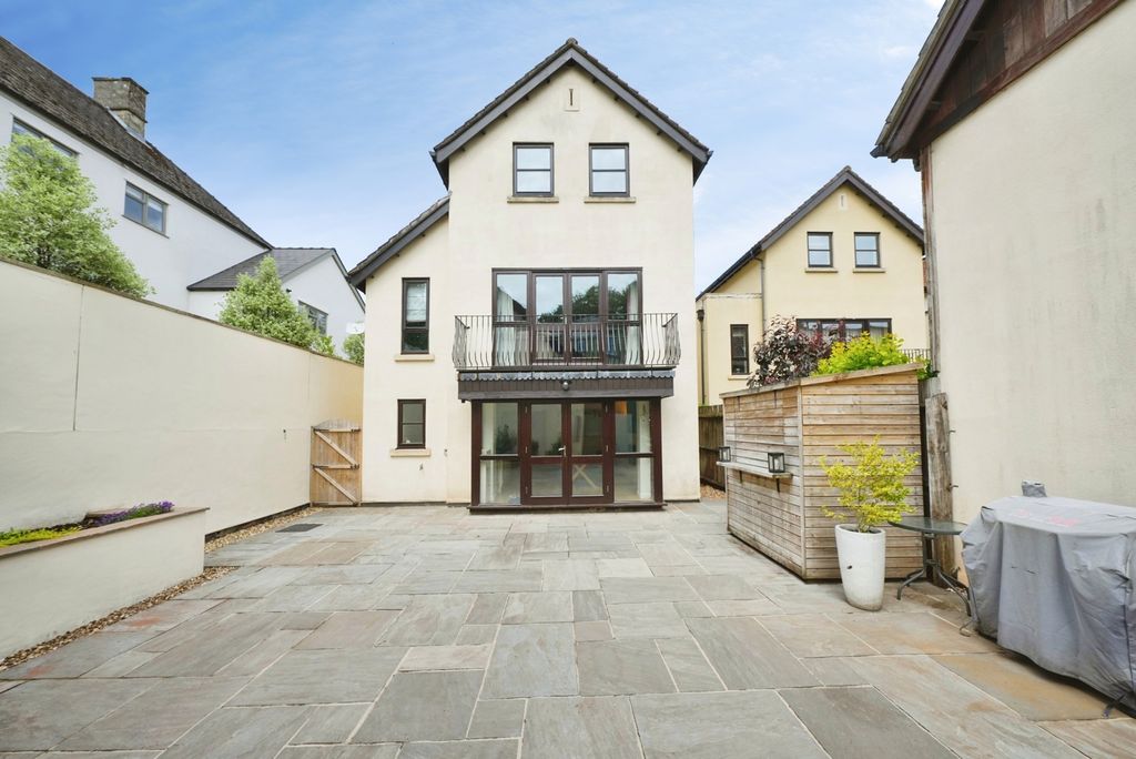 Property photo 1 of 19 Pbox-Img.Jpg
