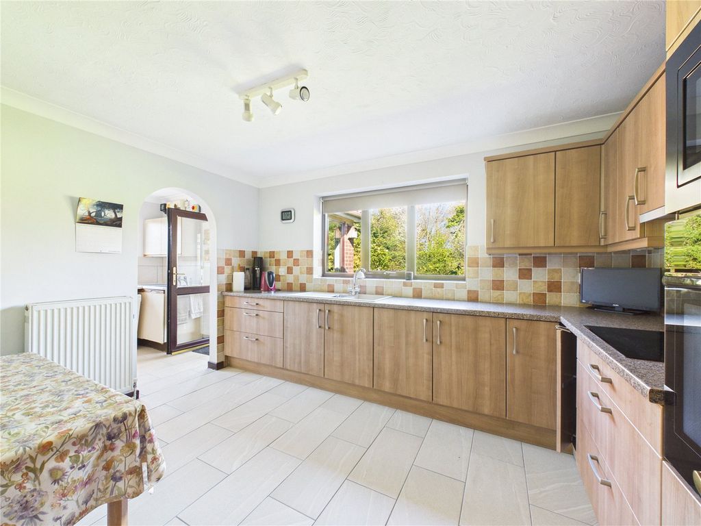 Property photo 3 of 16 Picture No. 06