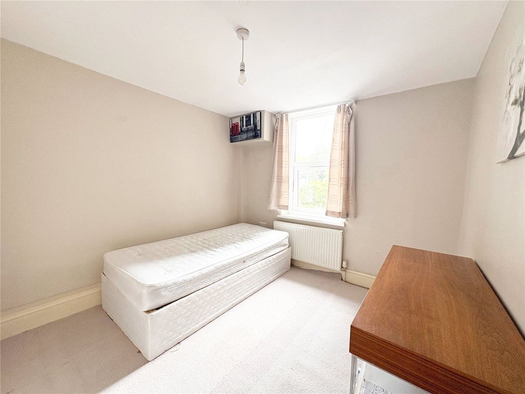 Property photo 2 of 5 Picture No. 04