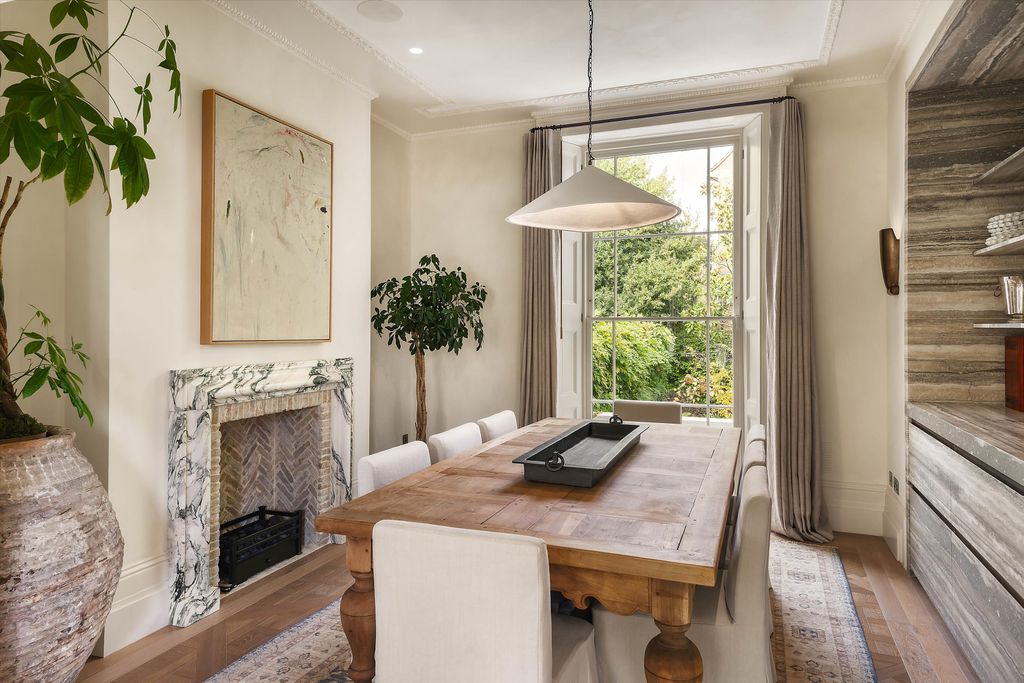 Property photo 3 of 17 Image