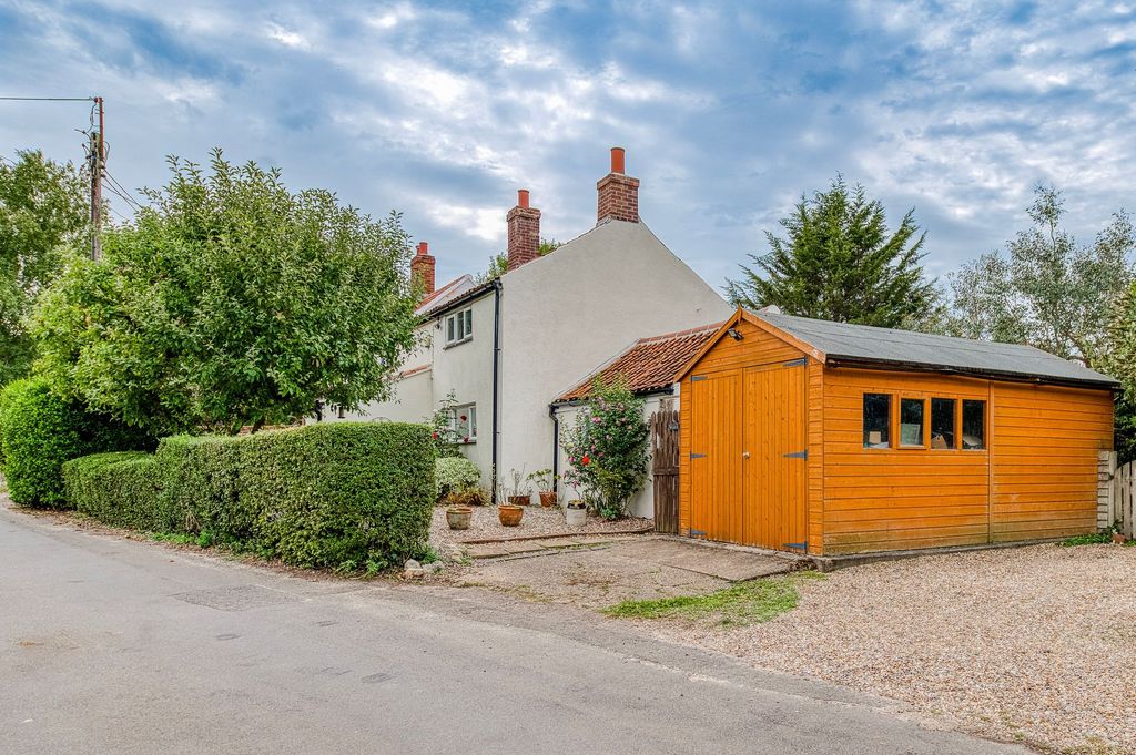 Property photo 1 of 21