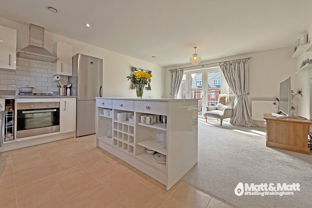 Property photo 2 of 9 4136133