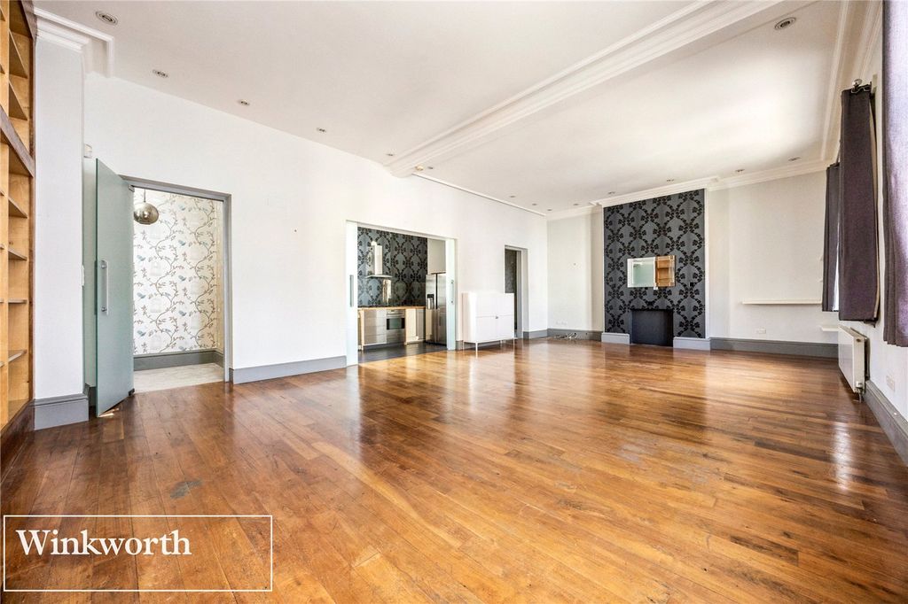 Property photo 3 of 10 Picture No. 06