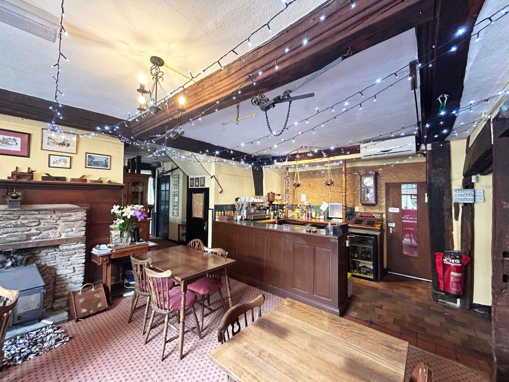 Property photo 2 of 10
