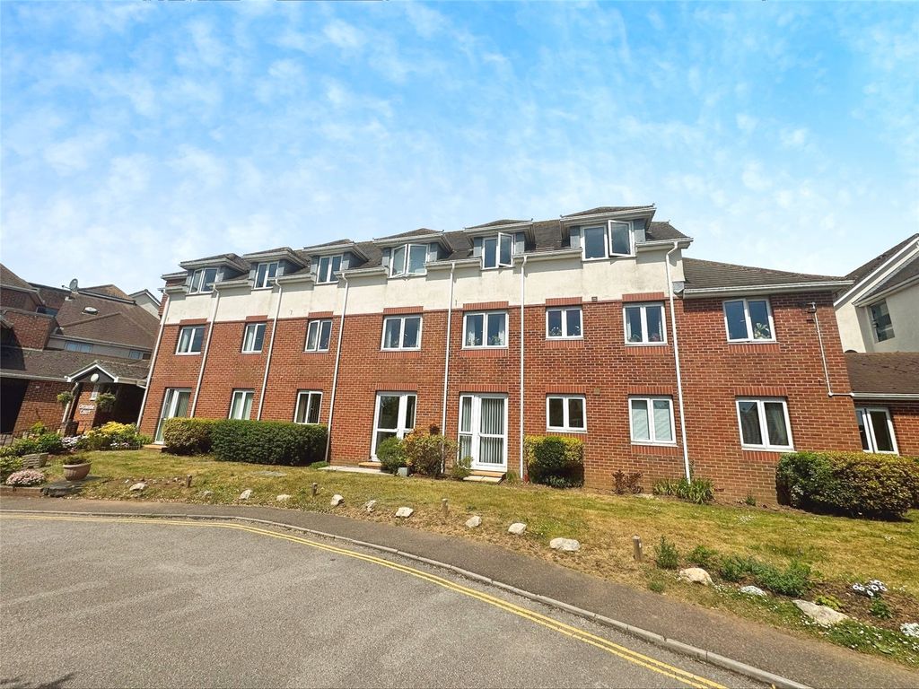 Property photo 1 of 9 Orcombe Court