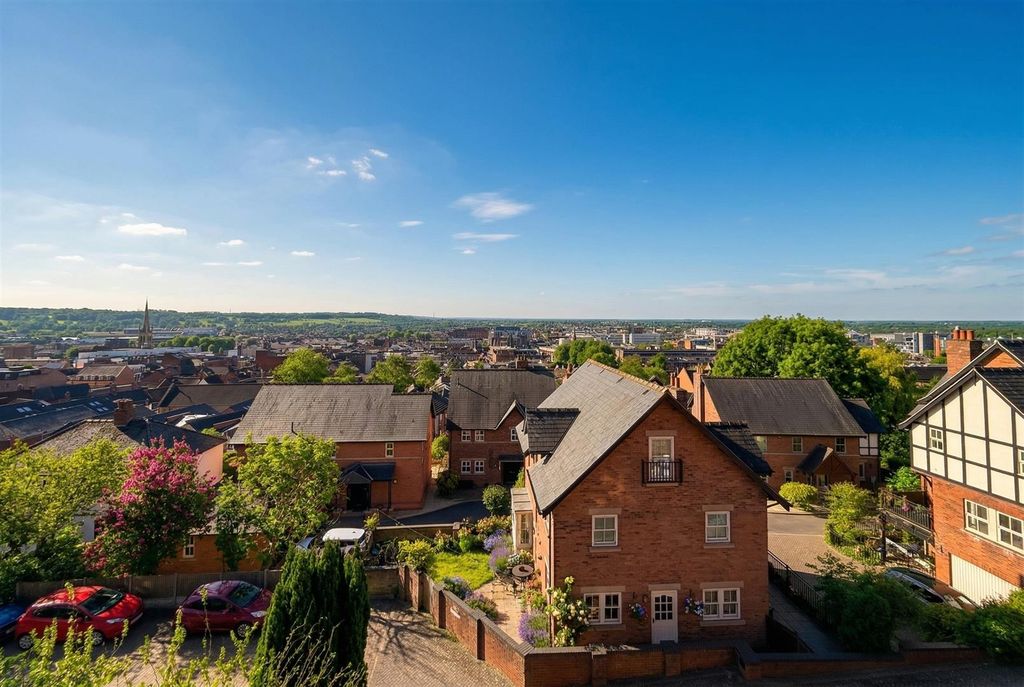 Property photo 2 of 22 Image-3x2-2528x1696 - 2026-03-28T192050.413.Jpg