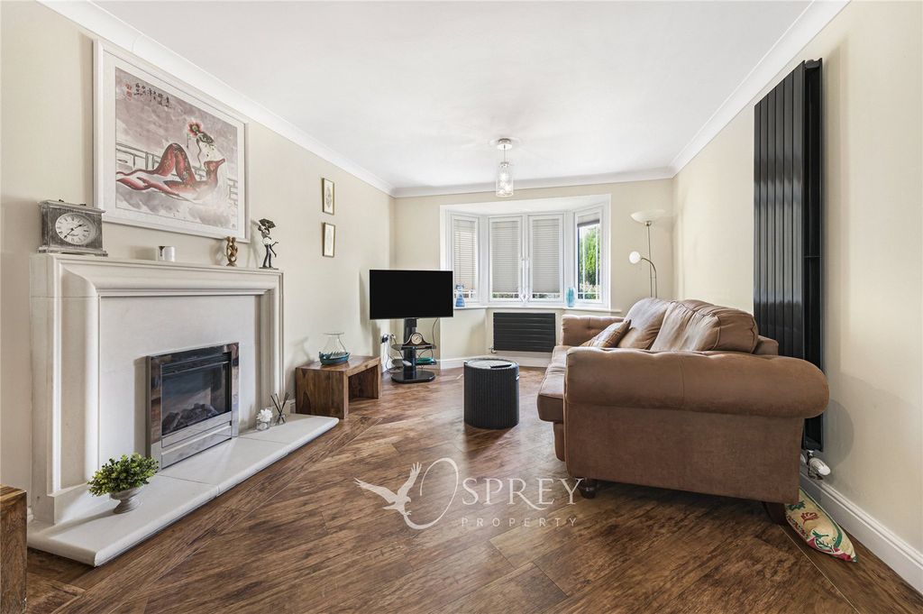 Property photo 2 of 19 Living Room