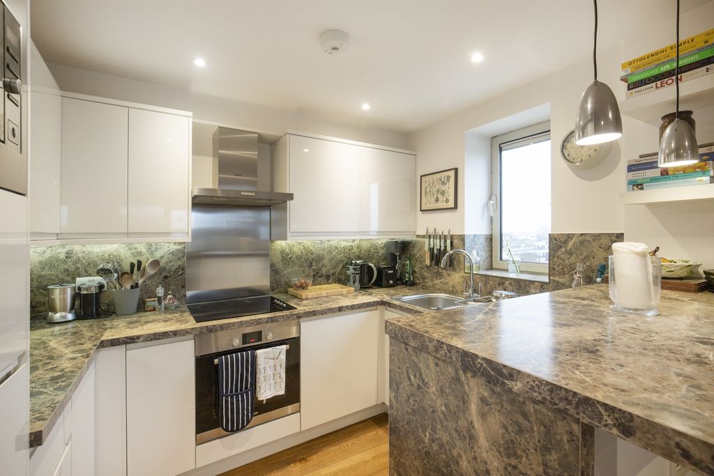Property photo 1 of 9 Kitchen