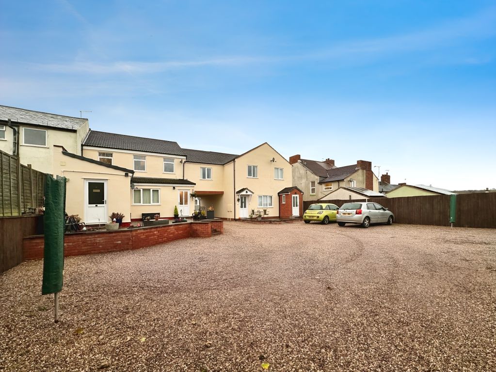 Property photo 1 of 33