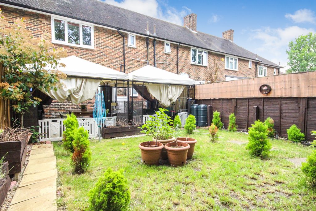 Property photo 2 of 16