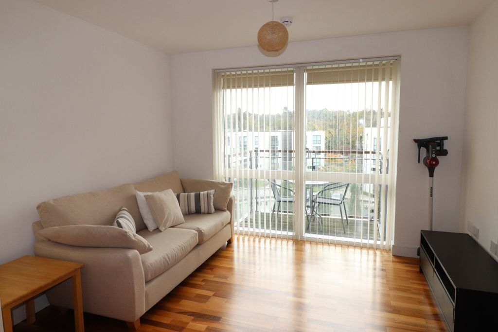 Property photo 3 of 7 Photo 03