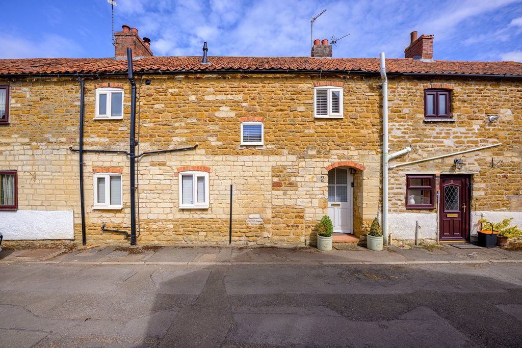 Property photo 1 of 27