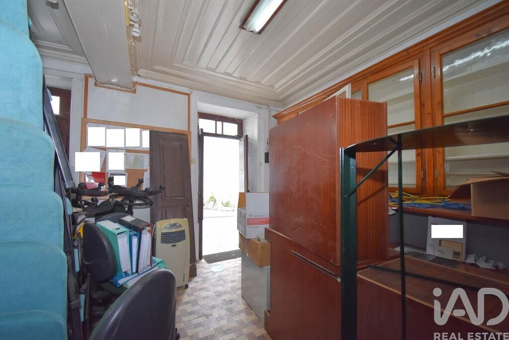 Property photo 3 of 39