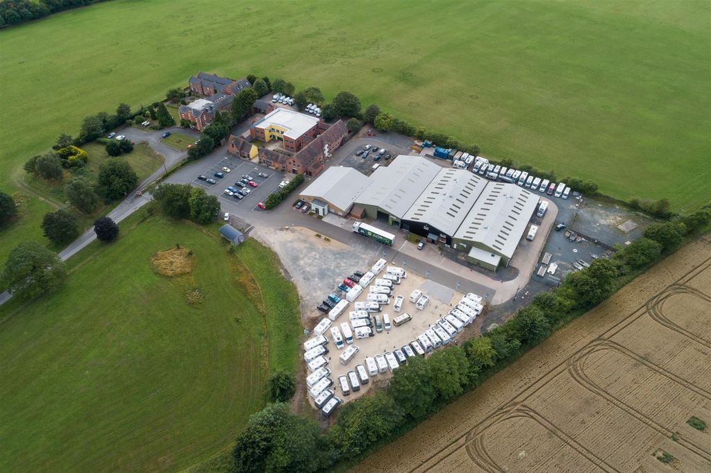 Property photo 2 of 28 Lauriston Business Park-24.Jpg