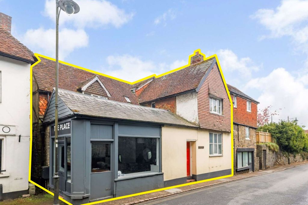 Property photo 1 of 13 Trowels, Pound Street, Petworth, West Sussex, Gu28 0DX