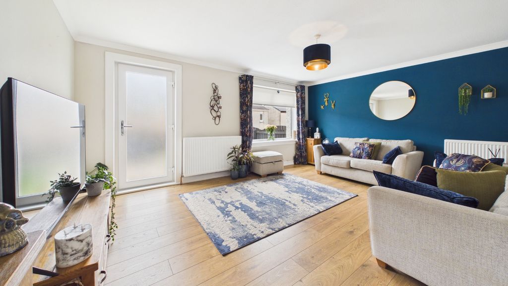 Property photo 3 of 16 Photo 3