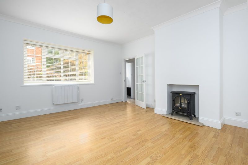 Property photo 3 of 6 Photo 4