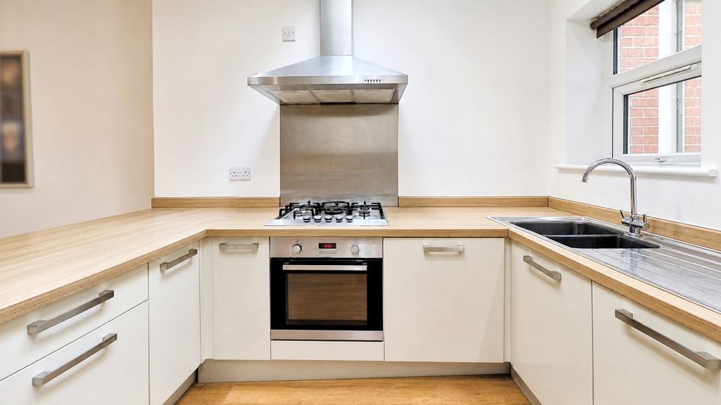 Property photo 1 of 8 Picture No. 06