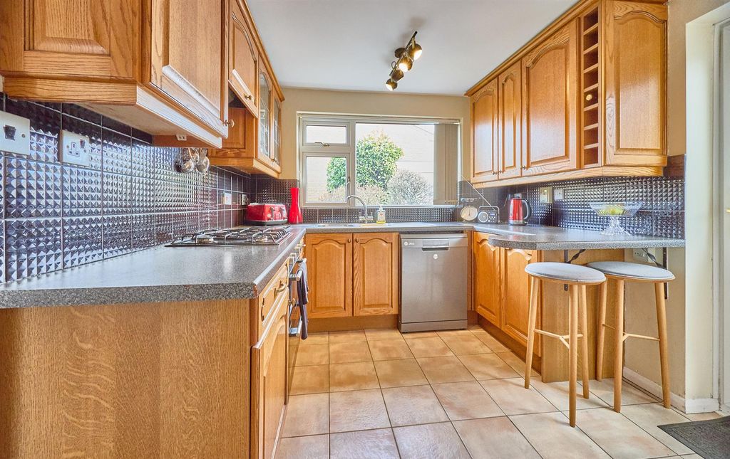 Property photo 2 of 16 Fitted Kitchen To Rear