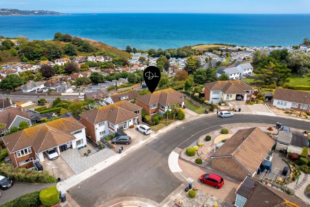 Property photo 1 of 17 Coastal Setting
