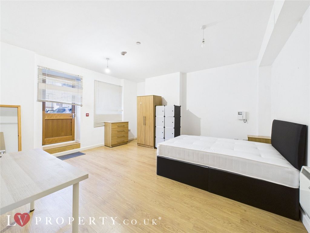 Property photo 2 of 11 Picture No. 11