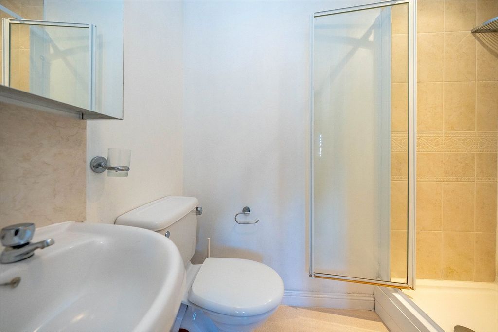 Property photo 3 of 12 Picture No. 18