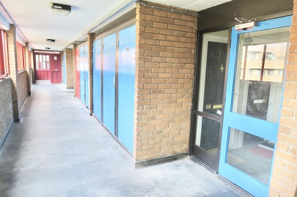Property photo 2 of 12 Exterior