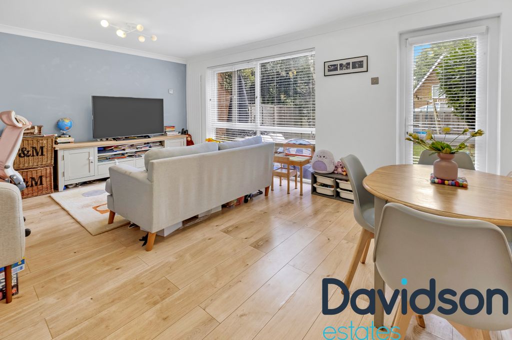 Property photo 1 of 35