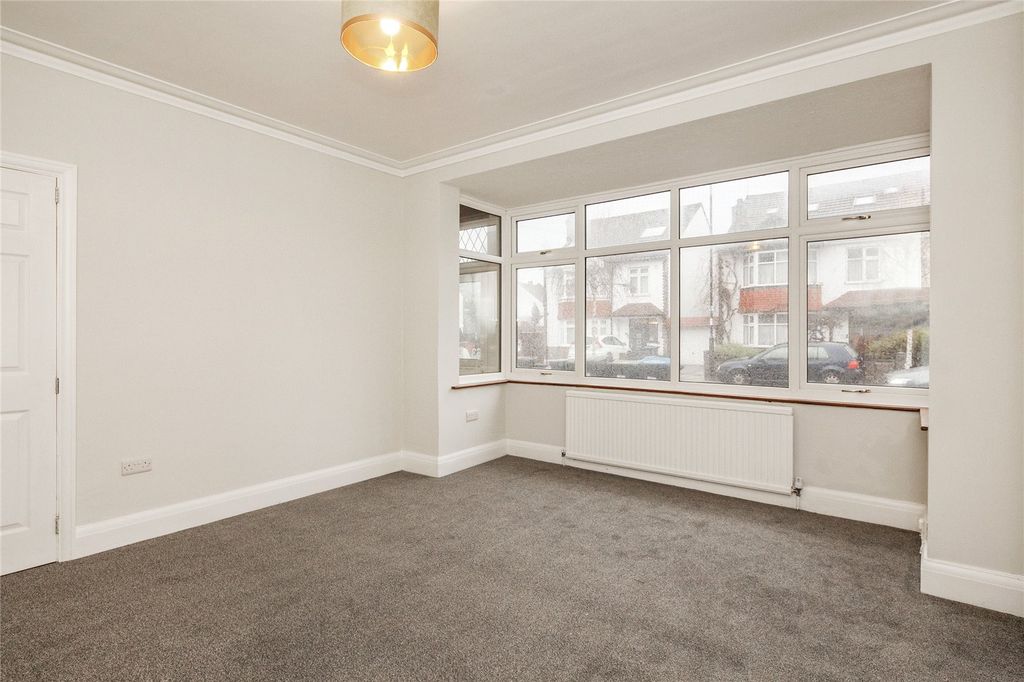 Property photo 2 of 24 Reception