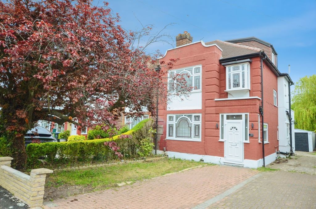 Property photo 1 of 19 Exterior