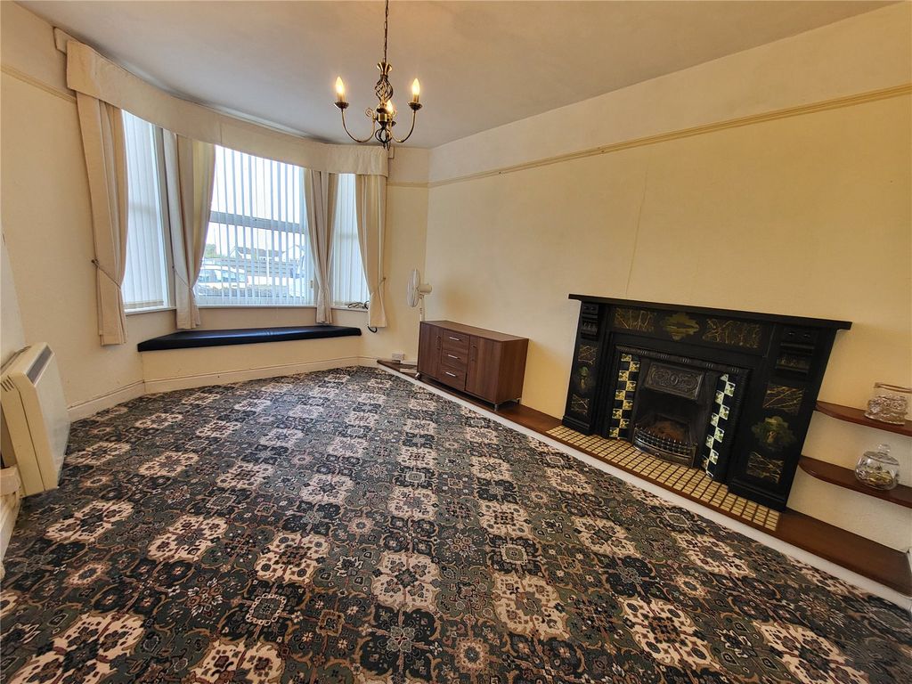 Property photo 2 of 22 Picture No. 34
