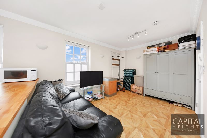 Property photo 1 of 11 Photo 3