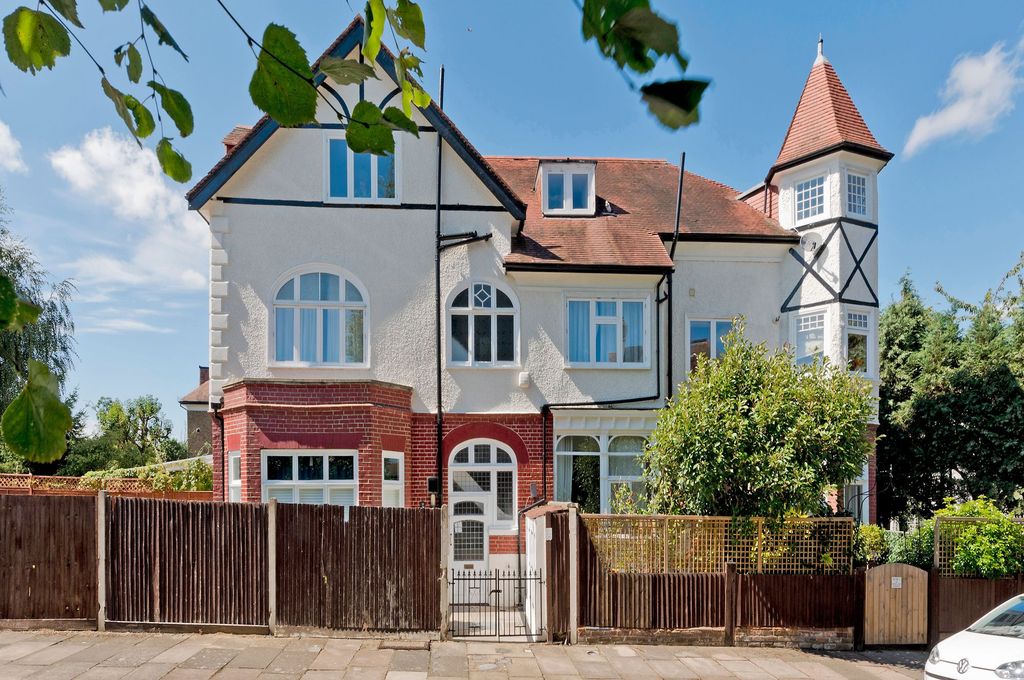 Property photo 2 of 7